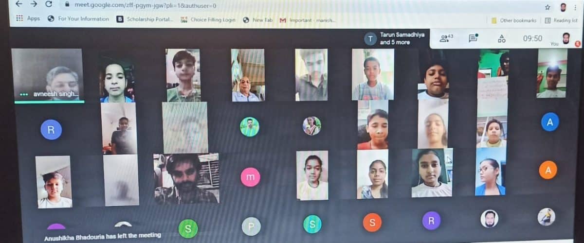 भिण्ड : बाल विमर्श कार्यक्रम के अंतर्गत बच्चों से ऑनलाइन जुड़े स्वास्थ्य और शिक्षा अधिकारी