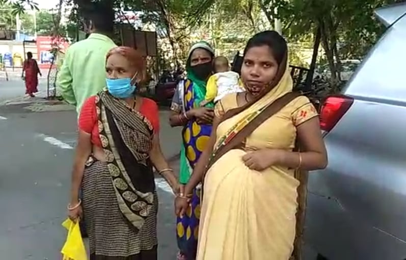 Indore : सीएम के कार्यक्रम के चलते दूसरे अस्पताल भेजी गयी गर्भवती महिला