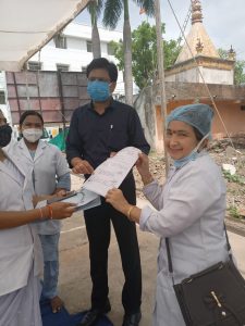 स्वास्थ्य मंत्री प्रभुराम चौधरी के गृह जिले में नर्सेस हड़ताल पर, 12 सूत्रीय मांगों को लेकर जताया विरोध प्रदर्शन