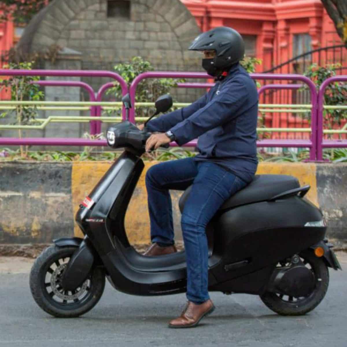 Ola Electric Scooter का नया धमाका, 24 घंटे में 1 लाख स्कूटर की बुकिंग कर चौंकाया