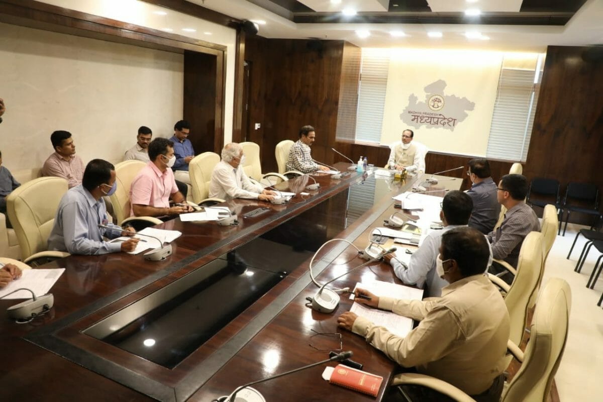CM Shivraj ने दिए सीपीए समाप्त करने के निर्देश, भोपाल की सड़कों को लेकर अहम बैठक