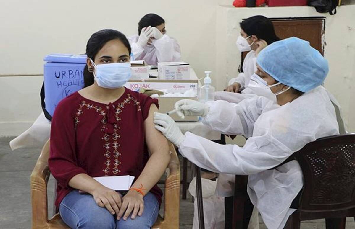 राहत भरी खबर: रिकॉर्ड वैक्सीनेशन के चलतें कोरोना की तीसरी लहर नही बरपाएगी भारत में कहर