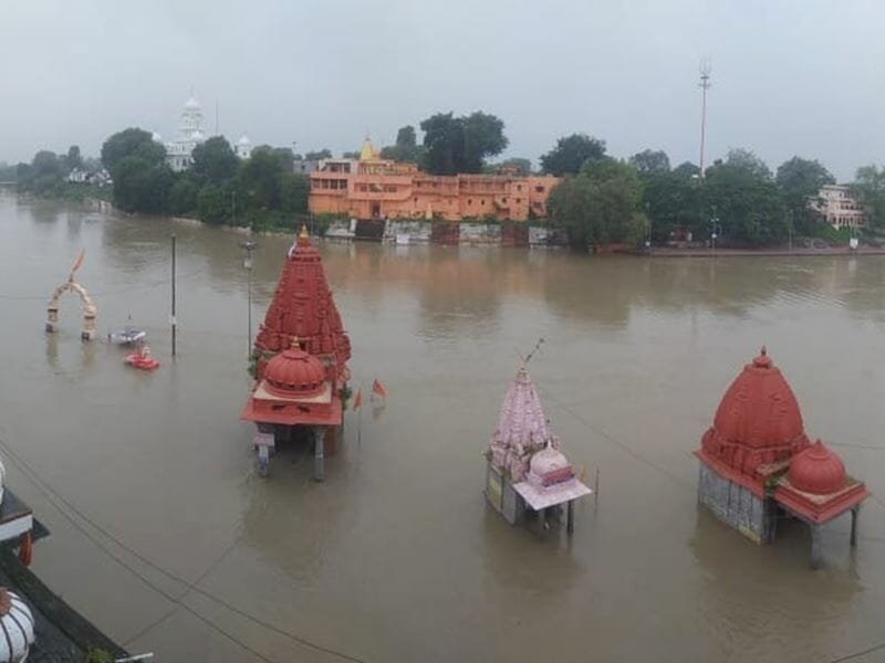 MP Weather: लगातार बारिश से जनजीवन अस्त-व्यस्त, Ujjain में नदी उफान पर, मंदिर डूबे
