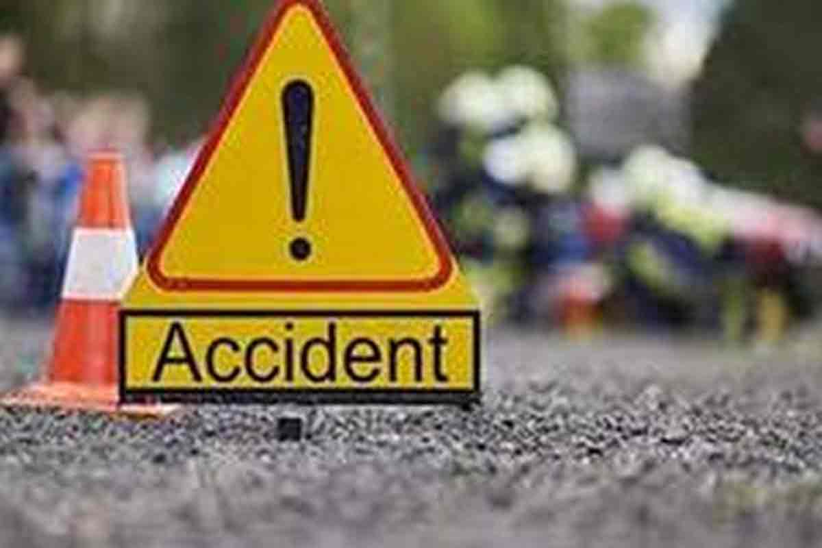 Road Accident : अनियंत्रित ट्राले की क्रूजर वाहन से जोरदार भिड़ंत, 10 घायल, 4 की हालत नाजुक