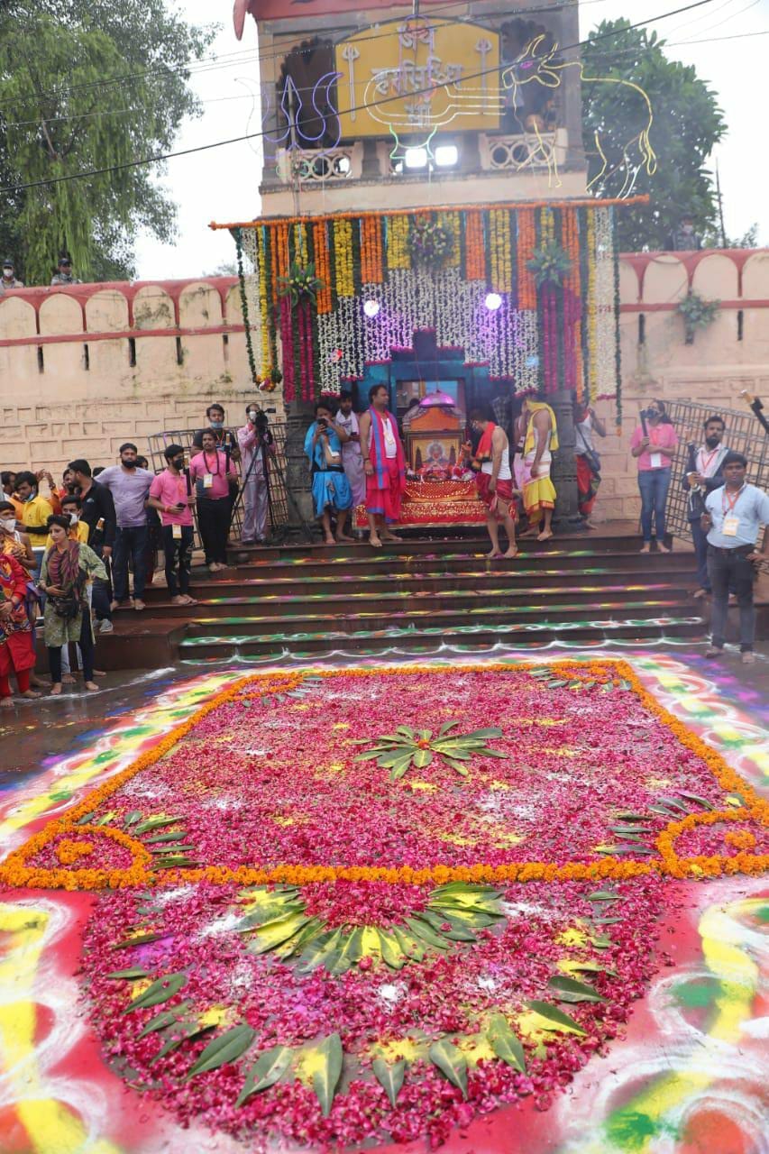 Ujjain : भगवान श्री महाकालेश्वर की तीसरी सवारी निकली, कलेक्टर ने किया पूजन