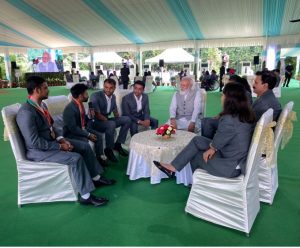 टोक्यो पैरालिंपिक में भारत का परचम लहराने वाले खिलाड़ियों से प्रधानमंत्री मोदी ने की मुलाकात