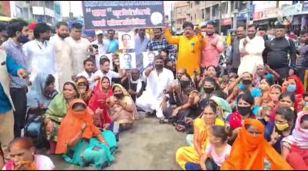 Bhopal News : कांग्रेस की "गड्ढा गिनो प्रतियोगिता," सीएम शिवराज को देंगे पीले चावल