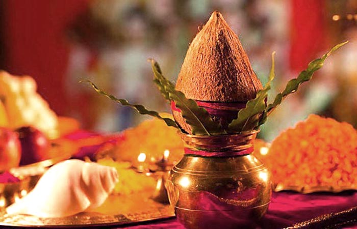 Navratri 2021: नवरात्र में कैसे करें कलश स्थापना, जानें मुहूर्त और पूजा विधि