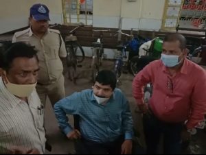Gwalior News: फर्जी आईडी से बुक कर भेजा जा रहा 20 क्विंटल मावा- पनीर पकड़ा, दो गिरफ्तार