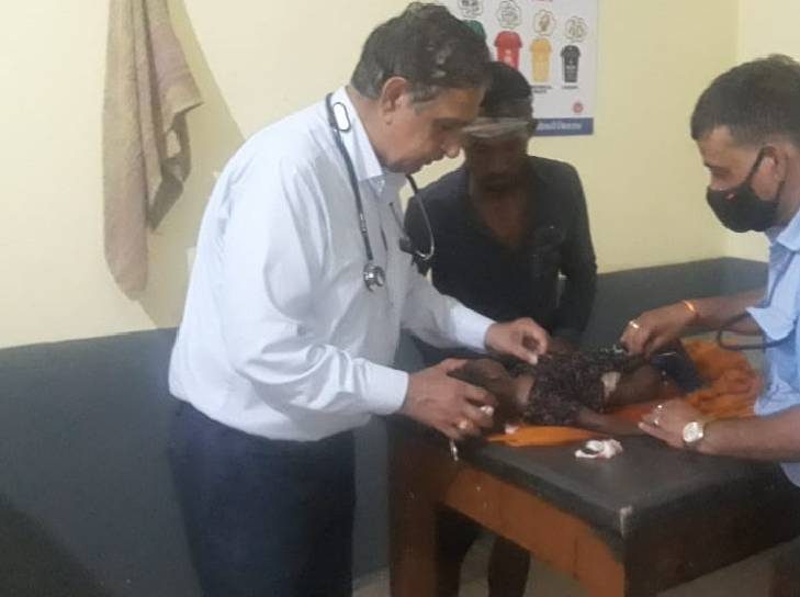 Dhar news : 2 साल की मासूम को बचाने तेंदुए के पीछे भागे परिजन, 3 घंटे बाद बच्ची ने तोड़ा दम