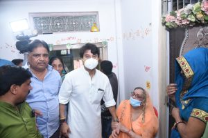 Gwalior News: डेंगू के बढ़ते आंकड़ों पर चिंतित सिंधिया, अधिकारियों को दिए ये निर्देश