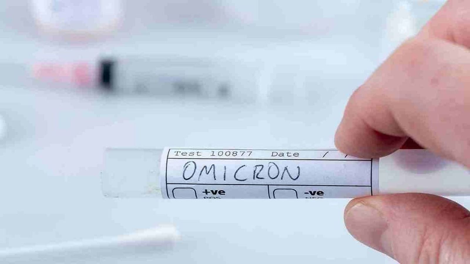 Omicron : दिल्ली में कोरोना विस्फोट, एक दिन में मिले 24 ओमिक्रोन संक्रमित