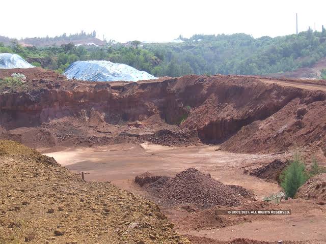 Illegal mining : Tikamgarh कोर्ट ने दिए 50 से ज्यादा एफआईआर के आदेश
