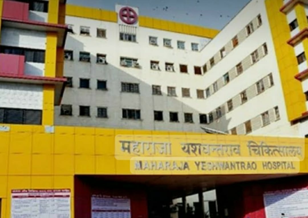 Indore News : अस्पताल से एम्बुलेंस चलाने के विवाद पर गैंगस्टर ने मारी गोली, एक घायल