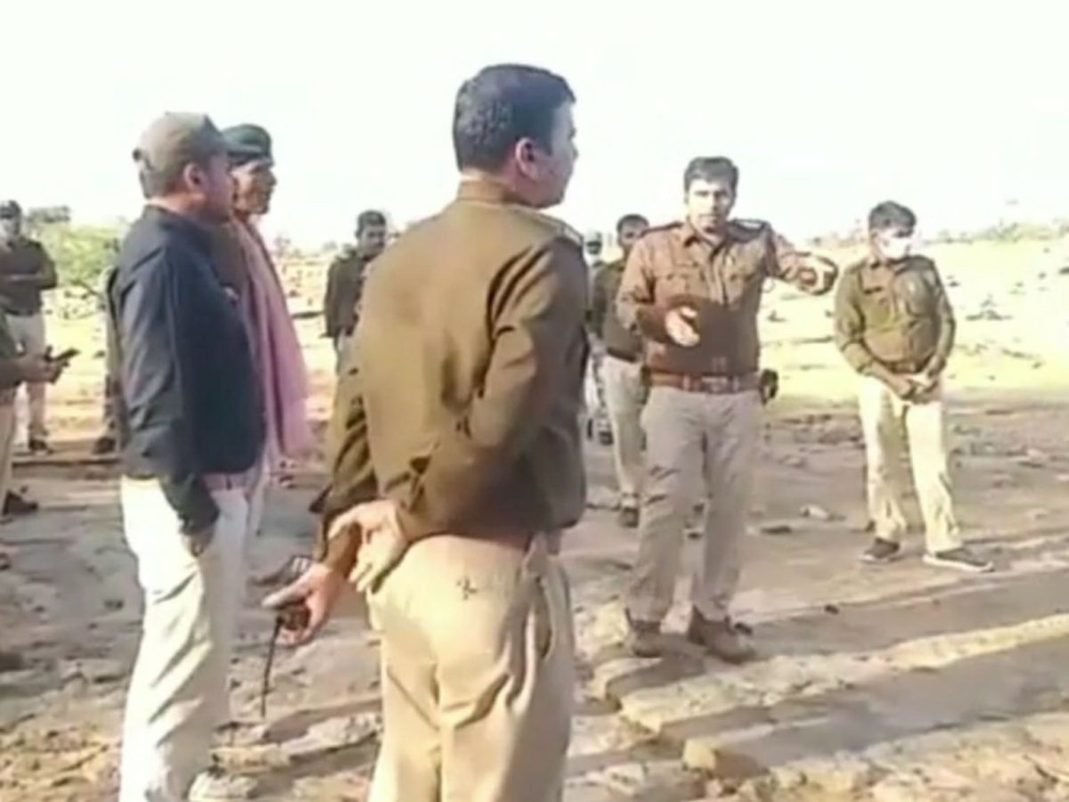 Gwalior News : पत्थर माफिया ने पुलिस पर की फायरिंग, जंगल में हो गए गायब
