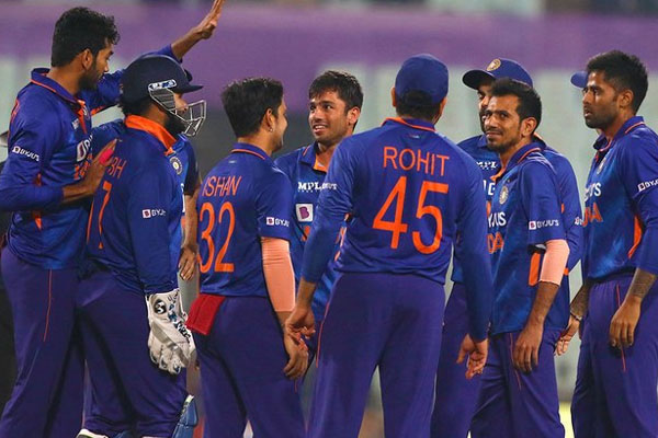 India VS West Indies 2nd T20 : वेस्ट इंडीज को 8 रनों से हराकर भारत ने जीती लगातार चौथी टी-20 सीरीज