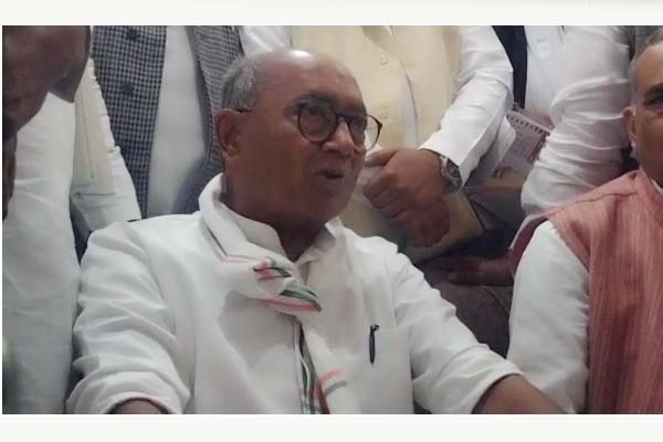 मुरैना : असम के मुख्यमंत्री कांग्रेस छोड़कर भाजपा में शामिल हुए हैं,तब से वो हमारे विरोधी है - पूर्व मुख्यमंत्री दिग्विजय सिंह