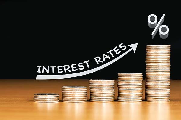 Fixed Deposit Interest Rates 2022 : फिक्स्ड डिपॉजिट में यह बैंक दे रहे है ज्यादा ब्याज