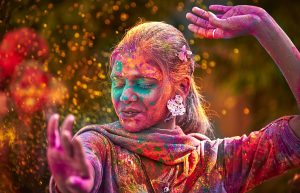 Holi Self Care Tips: होली खेलने से पहले और होली खेलने के बाद ये काम करना बिलकुल न भूलें