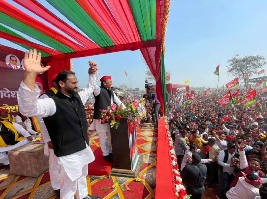 UP Election 2022 : सपा ने फिर लगाई सेंध, भाजपा सांसद के बेटे को दिलाई सदस्यता