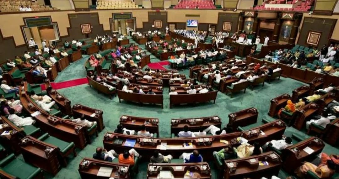 MP Budget Session: विधानसभा की कार्यवाही मंगलवार तक स्थगित, कांग्रेस विधायक ने राज्यपाल के अभिभाषण का किया बहिष्कार  