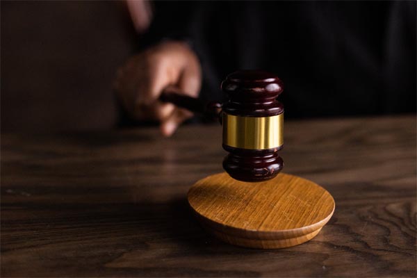 जमीन विवाद के कारण घर में घुसकर मारपीट करने वाले 5 आरोपीयों को 03 वर्ष का सश्रम कारावास, 1500 रू का जुर्माना