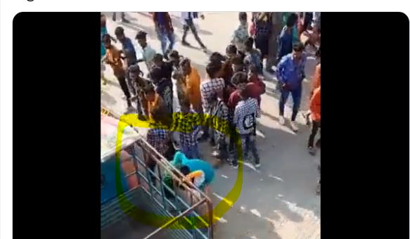 Alirajpur News: युवती को मेले से खींच कर किया गैंगरेप, लोग बनाते रहे वीडियो