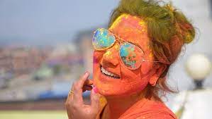 Holi Self Care Tips: होली खेलने से पहले और होली खेलने के बाद ये काम करना बिलकुल न भूलें