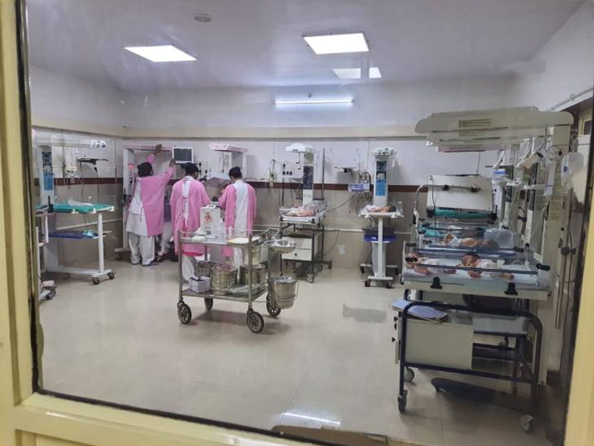 JABALPUR- एल्गिन अस्पताल में देर रात मचा हड़कंप, नवजात यूनिट में रुकी आक्सीजन की सप्लाई