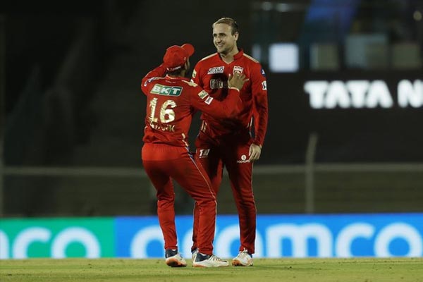 IPL 2022 : पंजाब किंग्स ने चेन्नई सुपर किंग्स को 54 रनों से हराया
