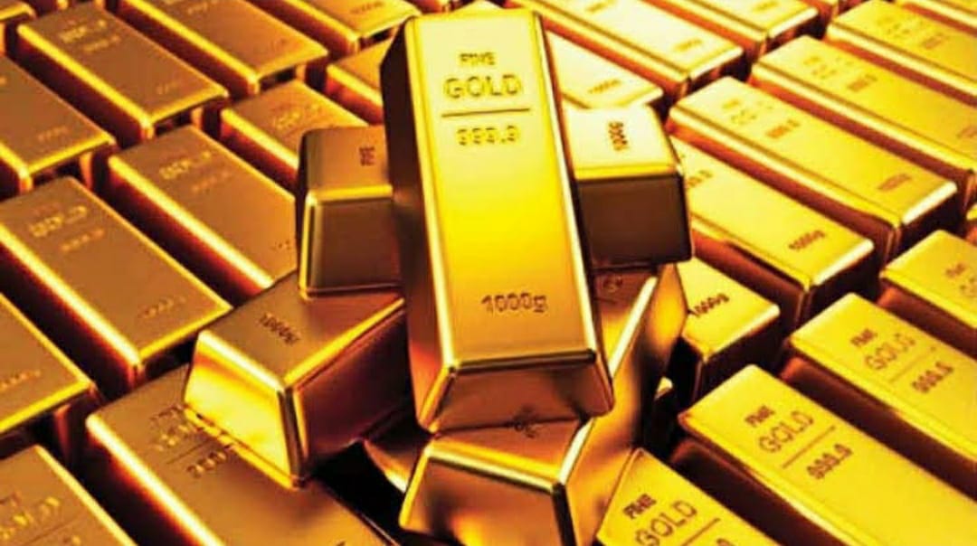 Gold Silver Rate : सोने में बड़ी गिरावट, चांदी भी लुढ़की, खरीदने का सुनहरा मौका