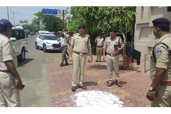 Jabalpur News : युवक की हत्या कर शव को आरोपियों ने सड़क किनारे फेंका