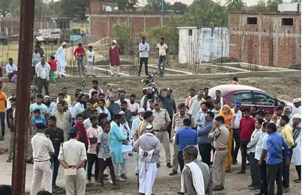 Rewa news : मंदिर-मस्जिद की जमीन को लेकर खूनी संघर्ष, बीजेपी नेता को भी पीटा