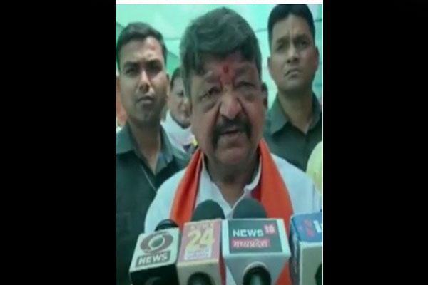MP News : भाजपा नेता की गिरफ्तारी पर कैलाश विजयवर्गीय ने की यह टिप्पणी