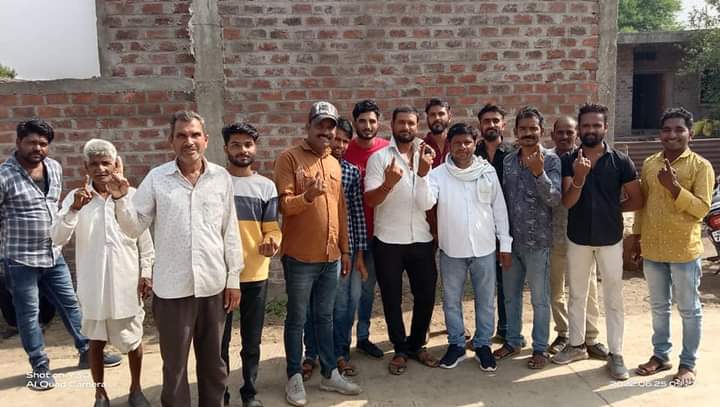 Panchayat Election : पहले चरण का मतदान शुरू, देवास में ग्रामीणों में दिख रहा खासा उत्साह, सुरक्षा के पुख्ता बंदोबस्त