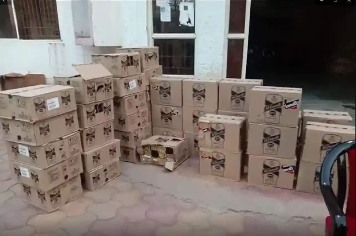 मध्य प्रदेश में चुनाव के दौरान डेढ़ हजार हथियार और 7 करोड़ की शराब जब्त