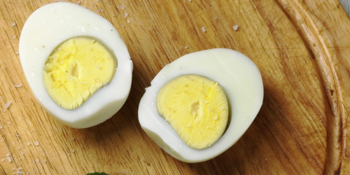 Boiled Egg Benefits: रोजाना सही समय पर खाया गया सिर्फ 1 अंडा, आंखों और हड्डियों के साथ शरीर के लिए है फायदेमंद