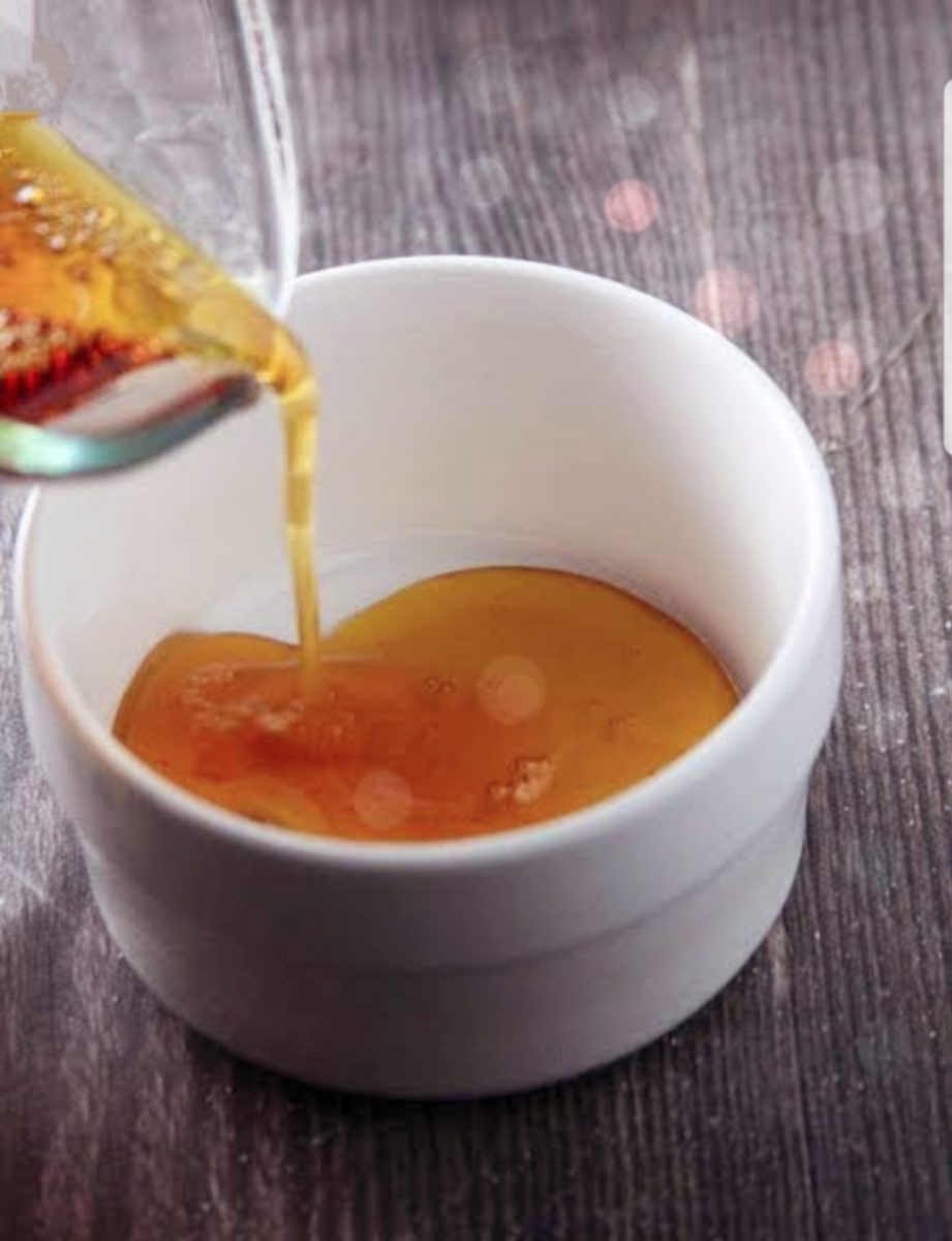 अपनी स्वीट डिश को देना है नया स्वाद, सीखिये caramelized sugar बनाने का सही तरीका