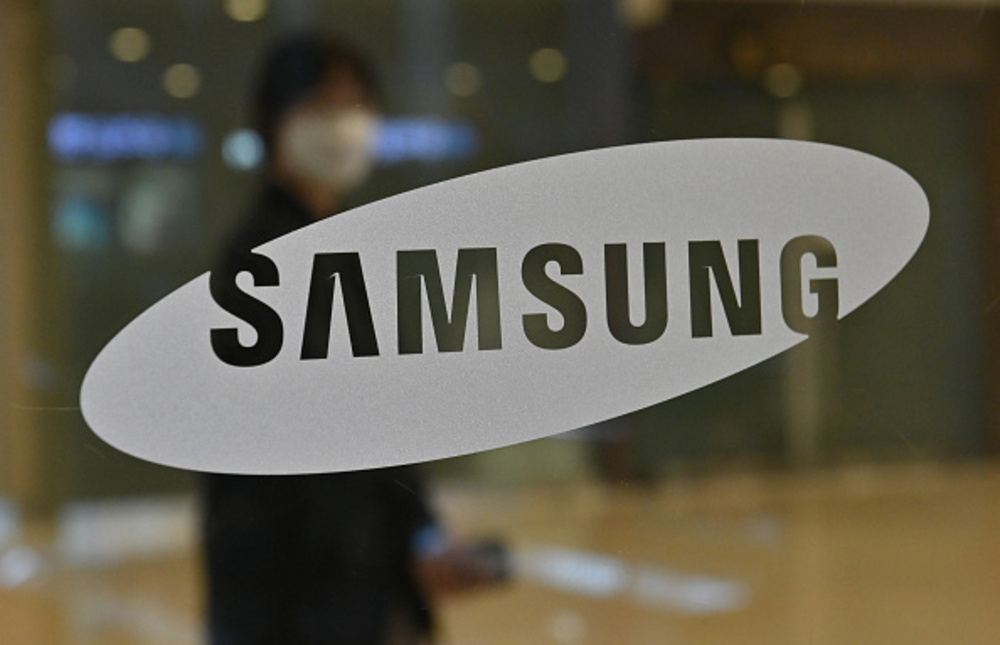 Samsung की बड़ी तैयारी, जल्द पेश करेगा Dual Screen स्मार्टफोन, छोटे से फोन में मिलेगा 2 स्क्रीन मजा