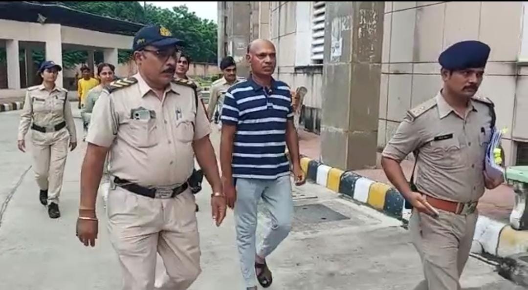 जबलपुर : डॉक्टर दंपति 24 घंटे की पुलिस रिमांड में, आयुष्मान योजना में किया था फर्जीवाड़ा