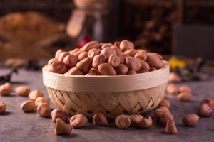 Close,Up,Of,Raw,Peanuts,Or,Arachis,In,Ceramic,Bowl