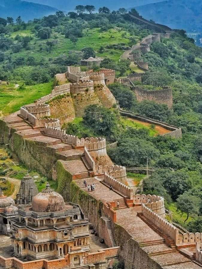 संरक्षण के अभाव में अस्तित्व खो रही है The Great Wall Of India, चीन की दीवार को देती है टक्कर