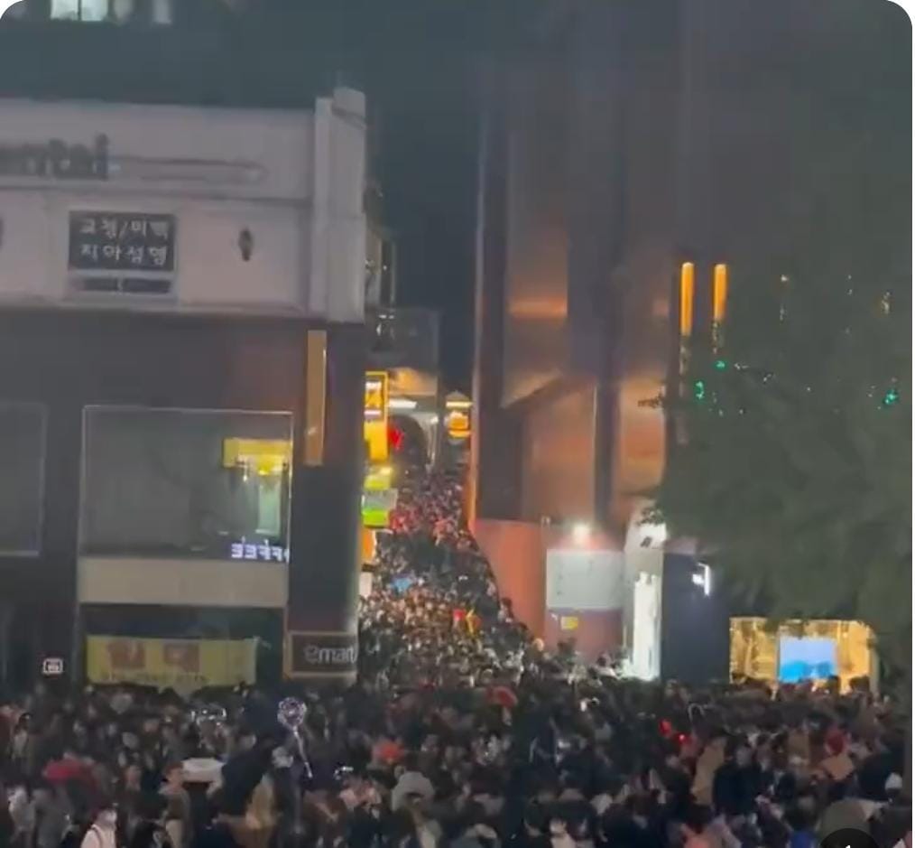 दक्षिण कोरिया : हैलोवीन पार्टी के दौरान मची भगदड़, 151 लोगों की गई जान, 150 से अधिक लोग घायल