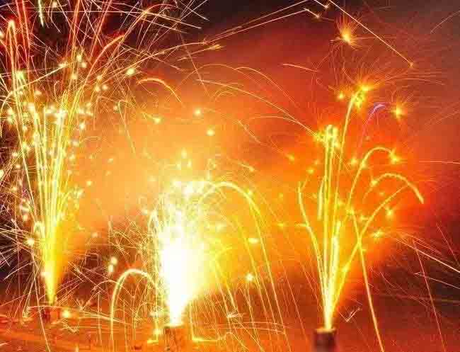 दिवाली के त्योहार पर बड़ा हादसा, पटाखे चलाते समय दो मासूम झुलसे