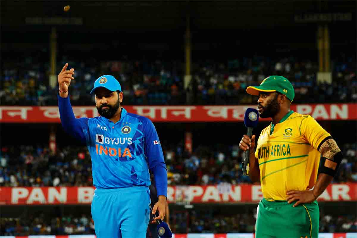 India Vs South Africa : भारत ने टॉस जीतकर पहले गेंदबाजी करने का किया फैसला