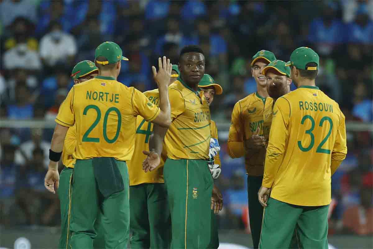 India vs South Africa : साउथ अफ्रीका ने टॉस जीतकर पहले गेंदबाजी करने का किया फैसला