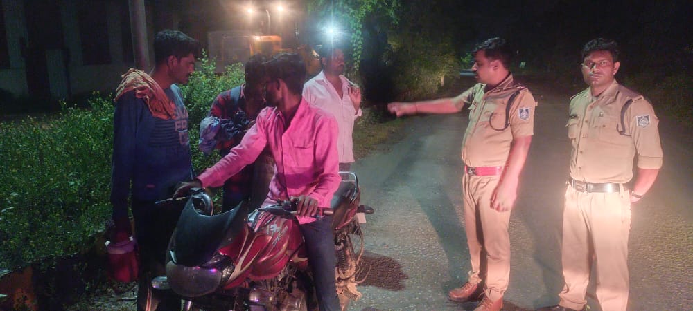 Niwari: Big action late night, 33 cases registered, 1 quintal of ganja  seized | Niwari : नशा मुक्ति अभियान के तहत देर रात पुलिस की बड़ी कार्रवाई, 33  प्रकरण दर्ज, 1 क्विंटल गांजा ...