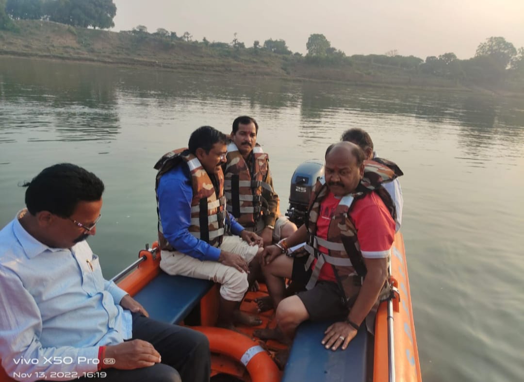 नर्मदा नदी में डूबे विदिशा के दो युवक, सर्चिंग कर रही NDRF की टीम