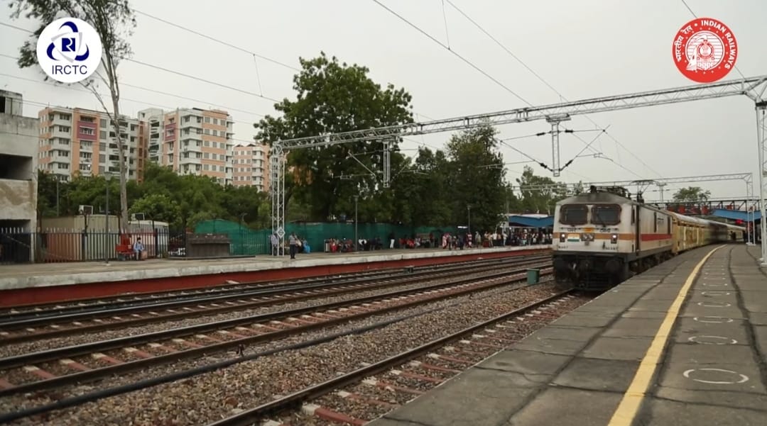 Indian Railways Update : 135 ट्रेन आज रद्द, IRCTC की ताजा लिस्ट देखकर ही स्टेशन के लिए निकलें