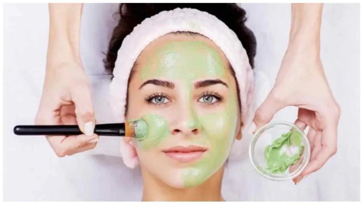 Skin Care Tips : घर पर ऐसे बनाएं साबूदाने का फेस पैक, मिनटों में चमक उठेगा चेहरा